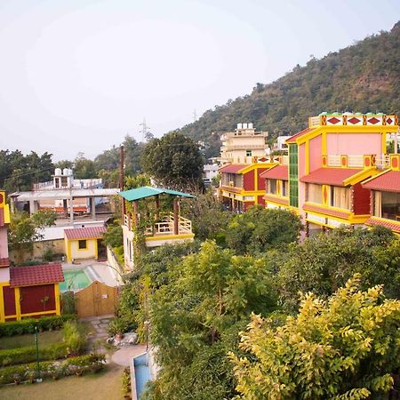 Mvt Guesthouse & Restaurant Rishikesh Ngoại thất bức ảnh