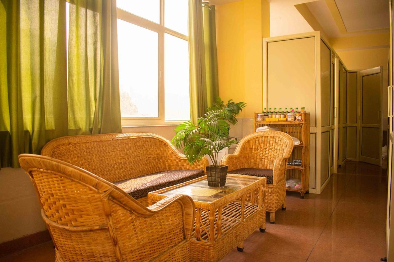 Mvt Guesthouse & Restaurant Rishikesh Ngoại thất bức ảnh