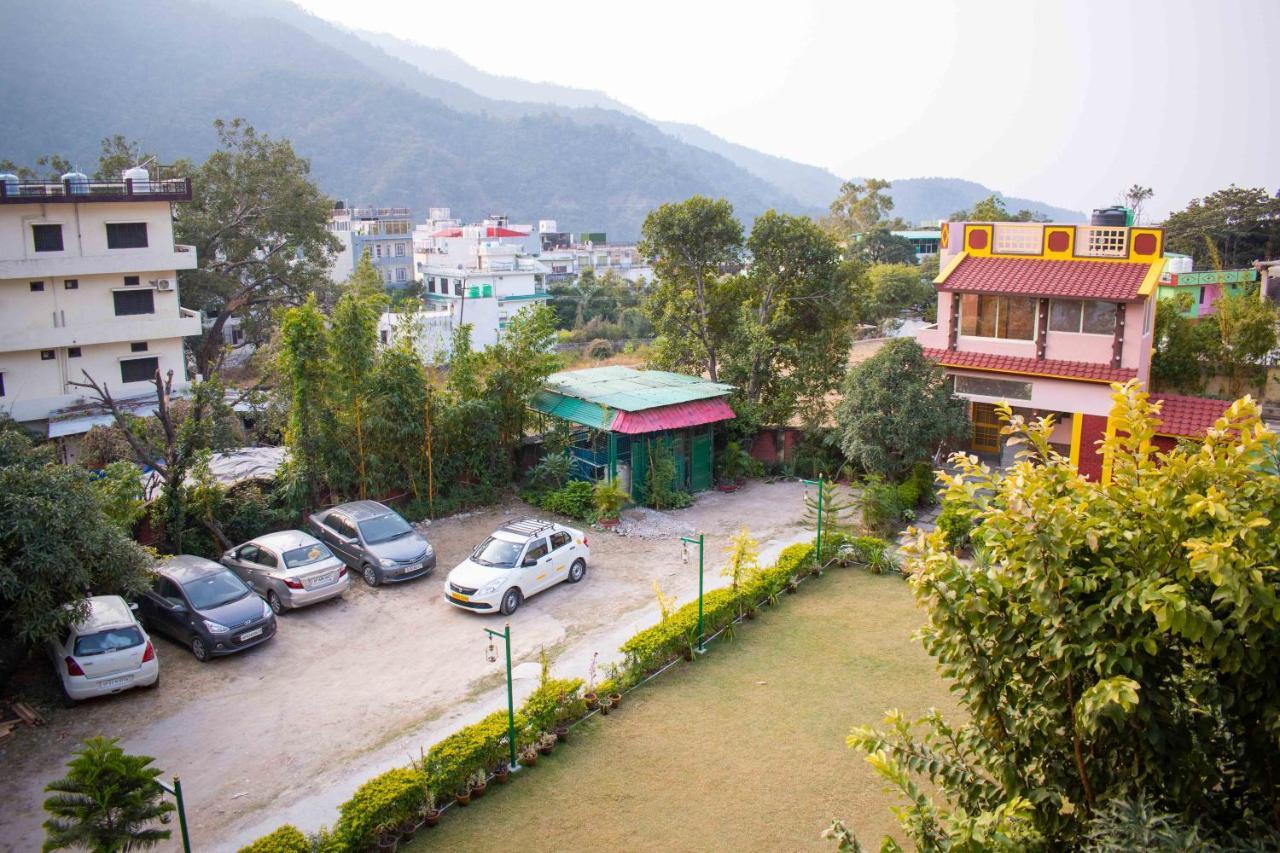 Mvt Guesthouse & Restaurant Rishikesh Ngoại thất bức ảnh