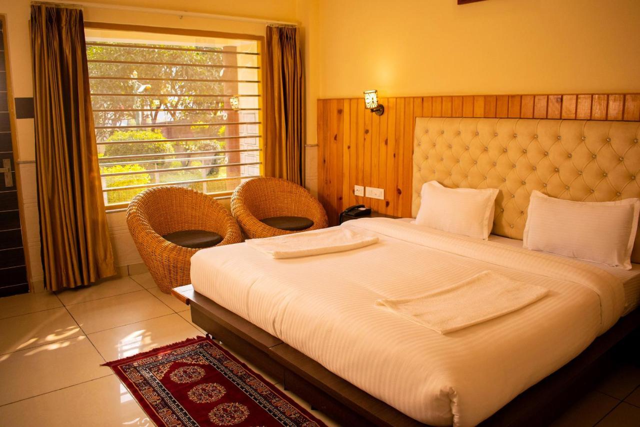 Mvt Guesthouse & Restaurant Rishikesh Ngoại thất bức ảnh