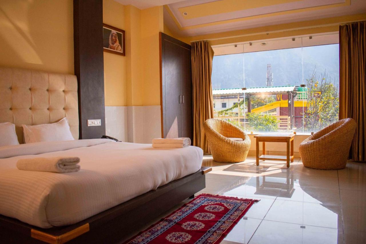 Mvt Guesthouse & Restaurant Rishikesh Ngoại thất bức ảnh